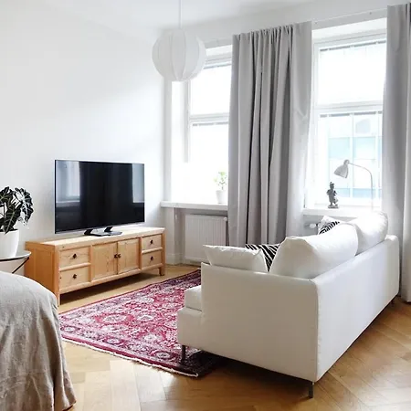 Apartment Stylish Design Next To The Parliament House *